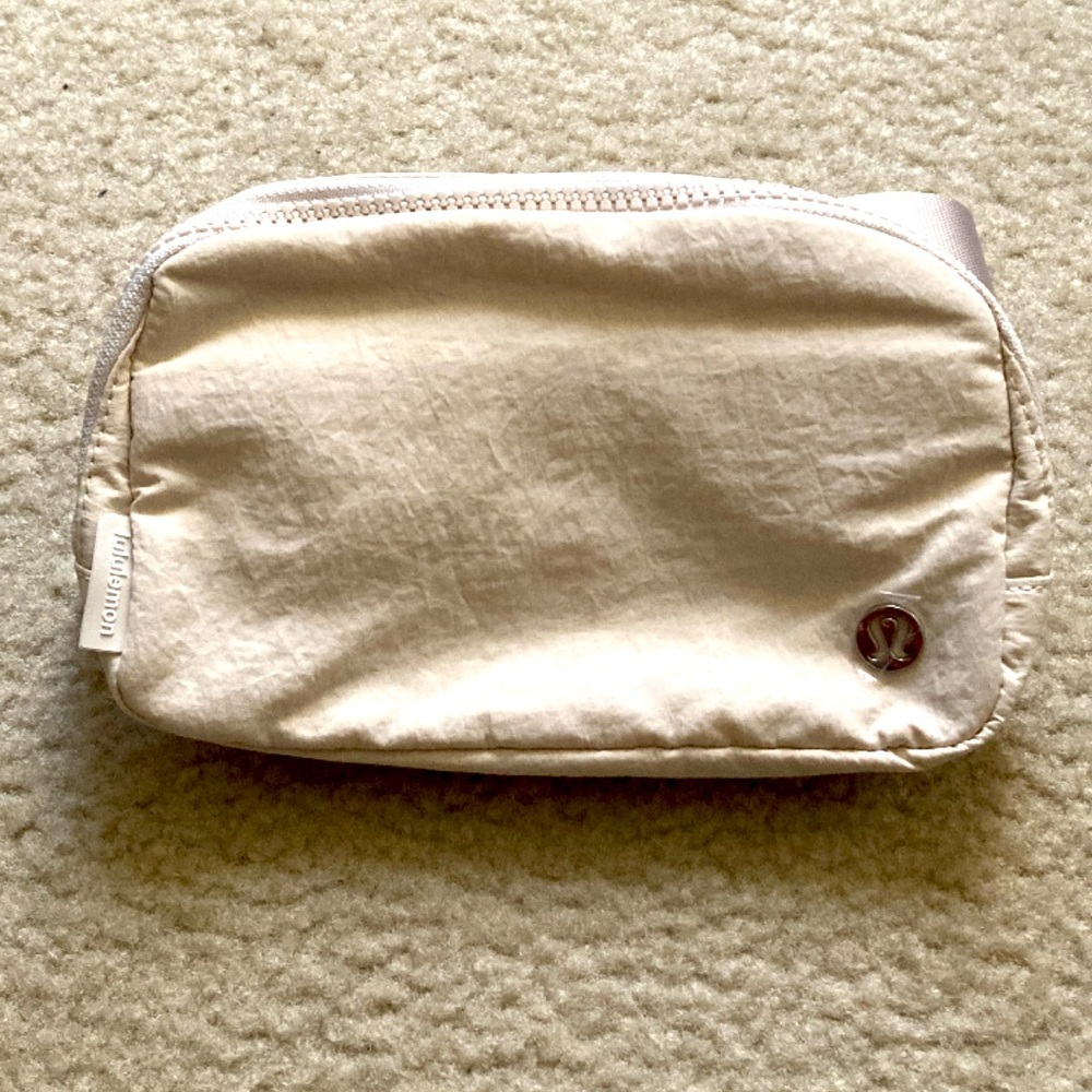 Everywhere belt bag